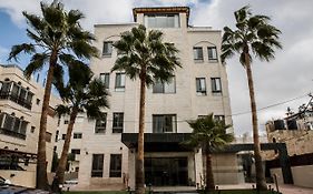 Naylover Hotel Suites